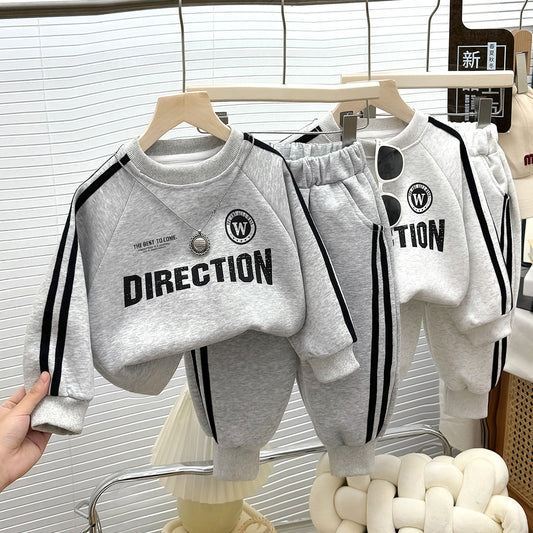 طقم هوديي للأطفال