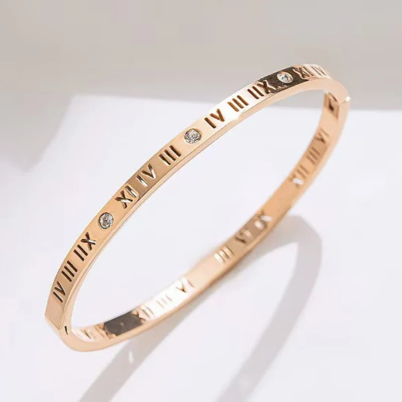 Women's jewelry bracelets