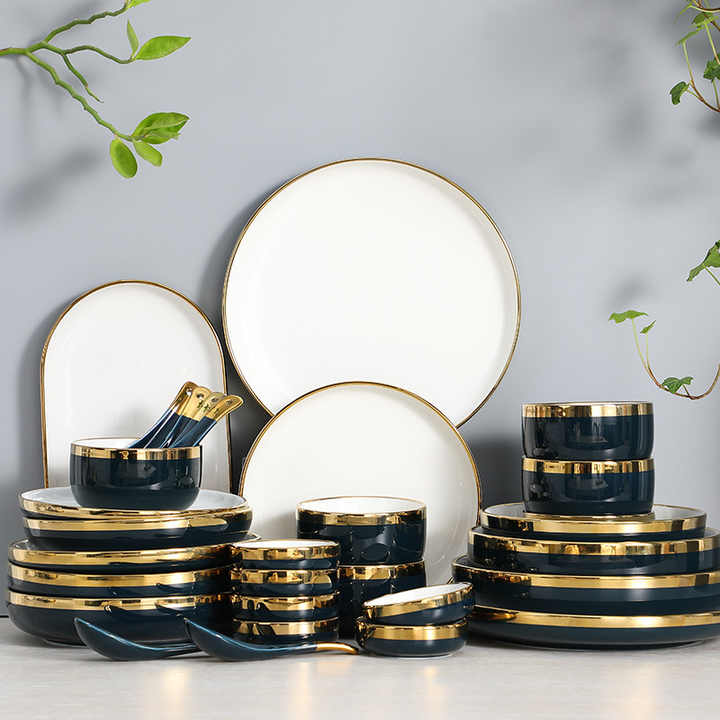 Serving utensil sets 