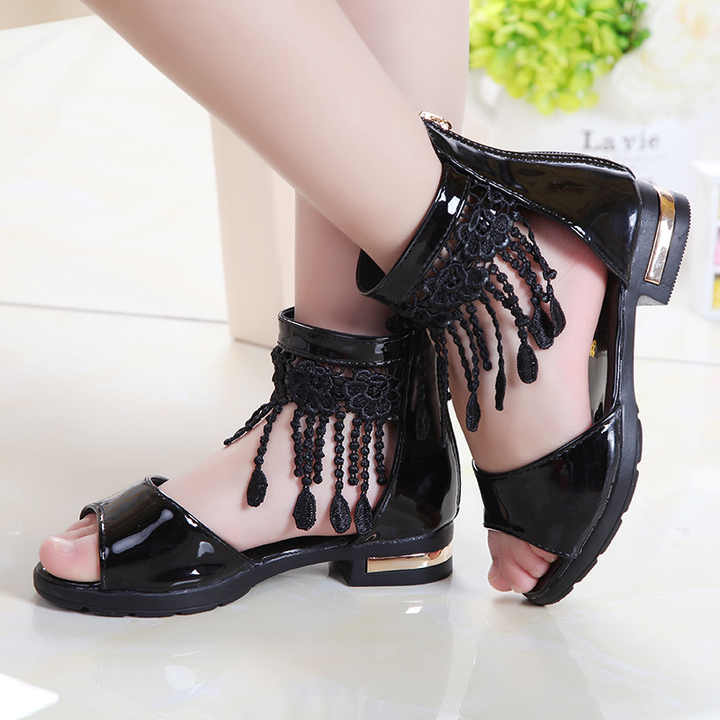 Roman girls' sandal 