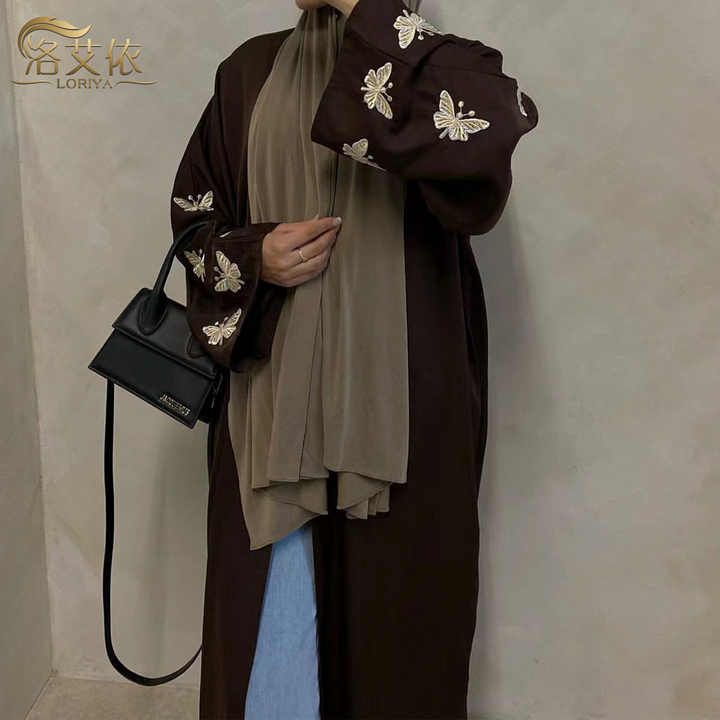 Elegant and luxurious women's abayas 