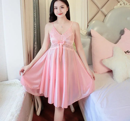 بيجامة نوم نسائية مثيرة