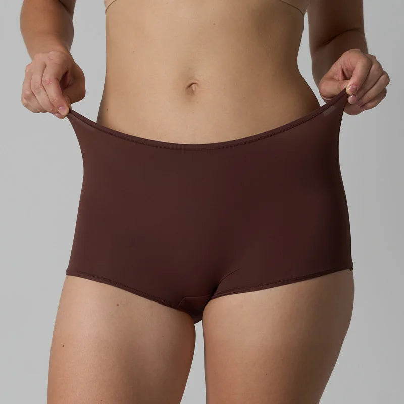 ملابس نسائية داخلية