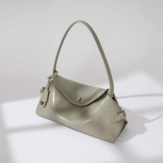 حقيبة يد نسائية عصرية من الجلد الطبيعي