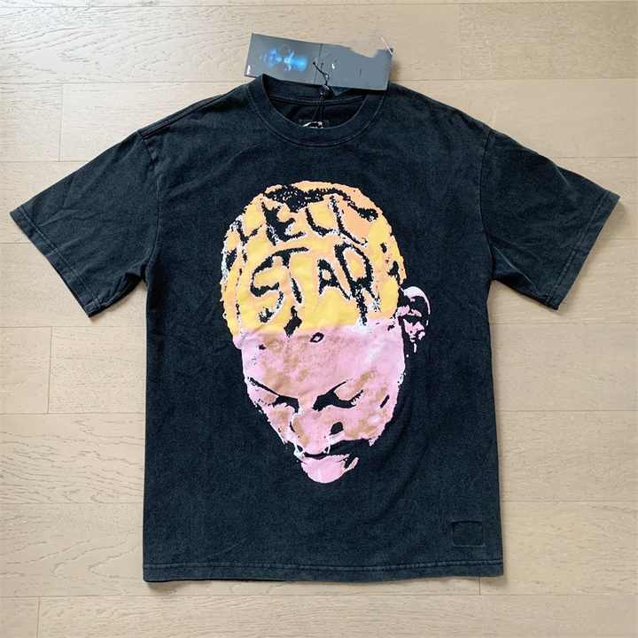 High quality men's T-shirt. 