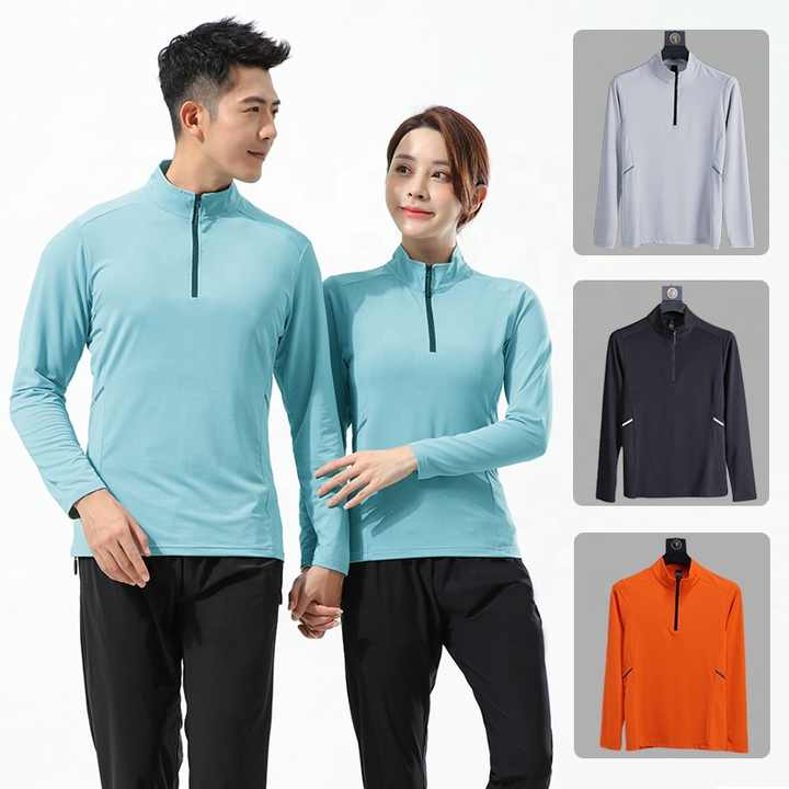 Long-sleeved sports t-shirt with zipper 