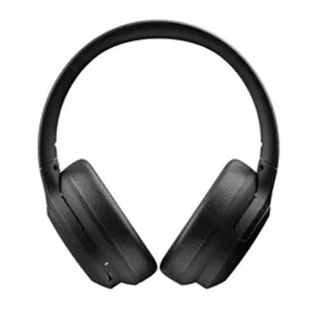 For headphones . لسماعاته