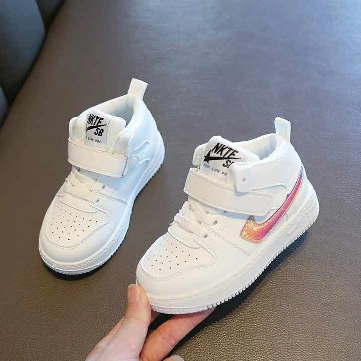 أحذيه رياضيه بنات