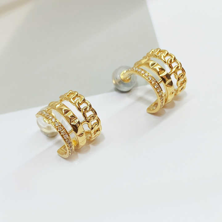 hoop earrings 