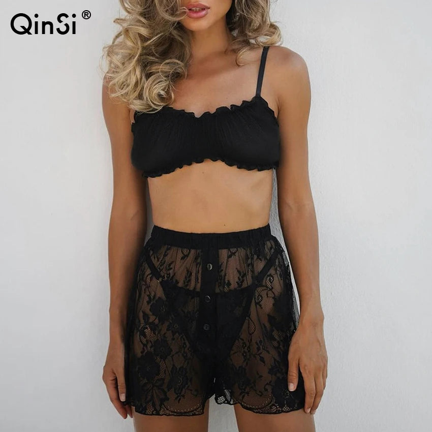 بيجامة نوم نسائية مثيرة