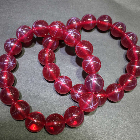 أساور من الياقوت الأزرق