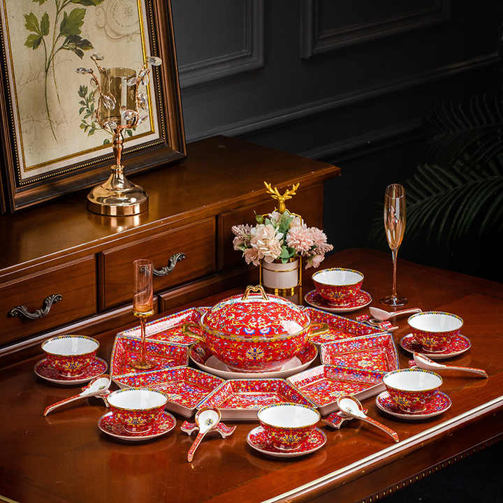 Specially shaped plate set 