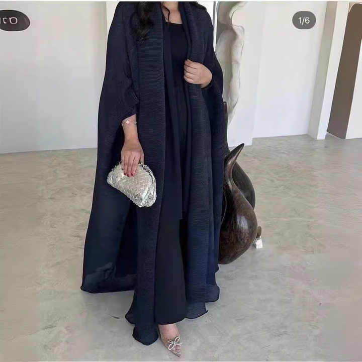 عبايات المناسبات ملونة