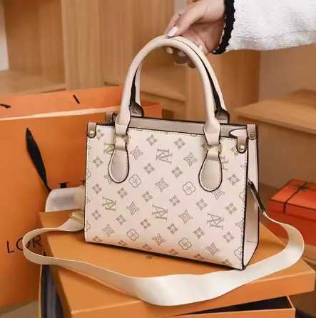 Luxury faux leather handbag 