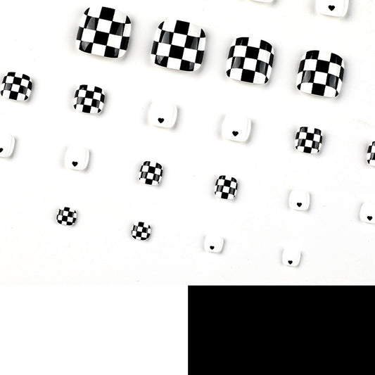 أظافر  قدم فرنسي