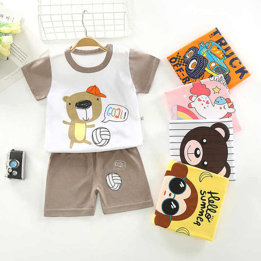 بيجامات أطفال صيفية كاجوال من قطعتين . Casual 2-piece summer children's pajamas
