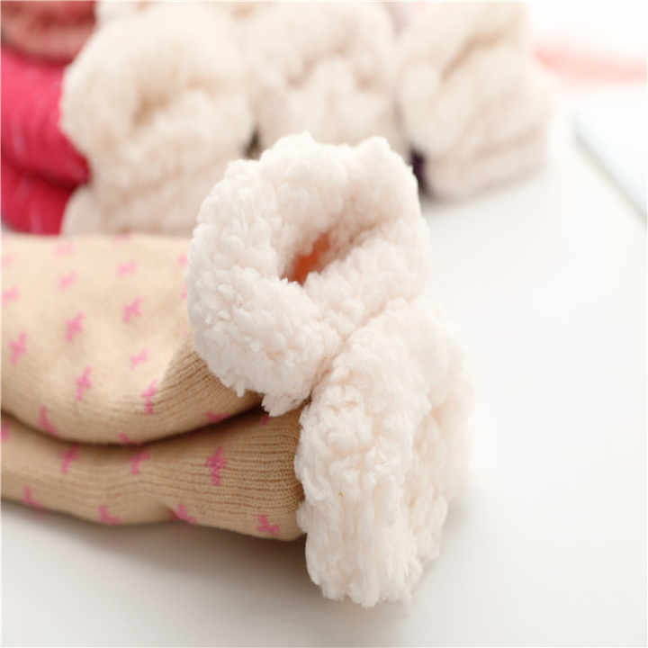 Women's winter socks 