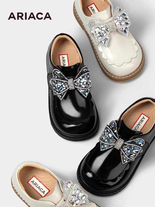 Ariaca Girls' Comfortable Black Butterfly Sandals, Fashionable Easy-to-Tie Student Wedding Party Shoes for Spring 