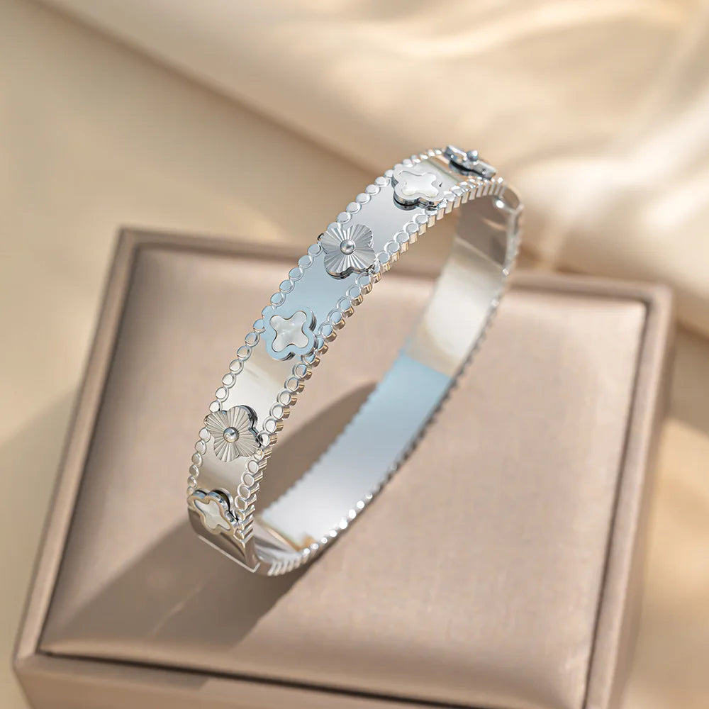 اسوار نسائي , Women's bracelet