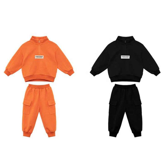 Boys' clothing set . مجموعة ملابس أولاد
