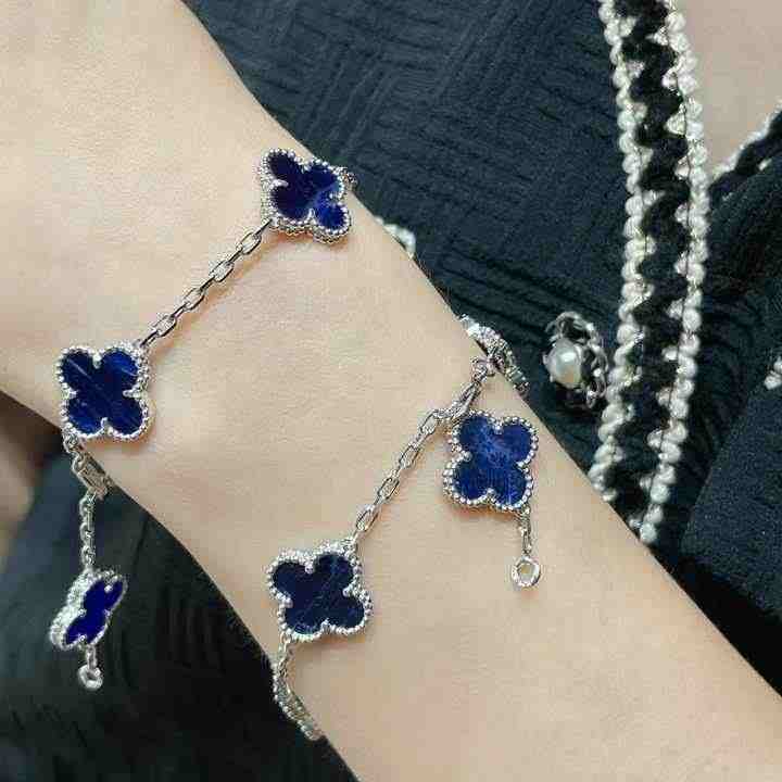 Jewelry and accessories