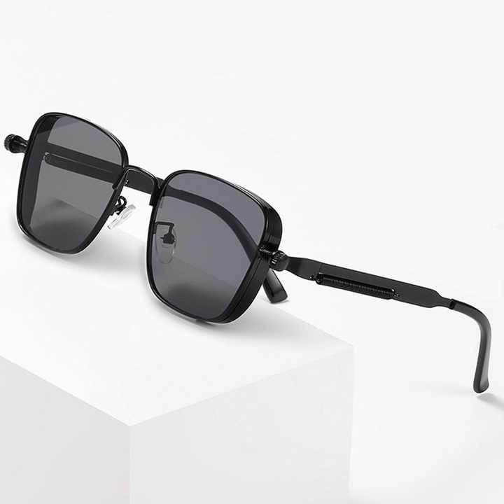 Women's Designer Vintage Sunglasses 