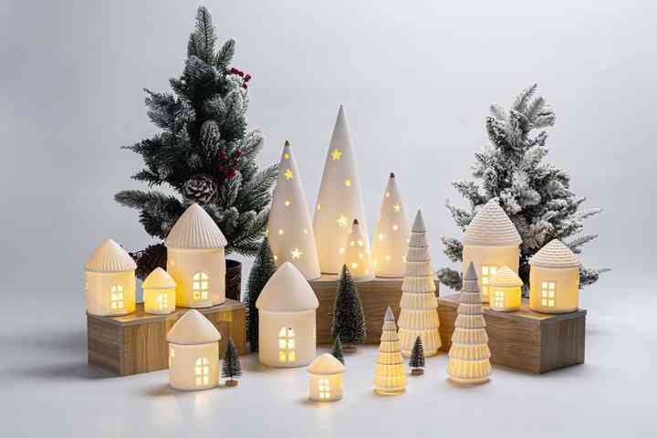 Modern Home Decor LED Night Light Ceramic Christmas Tree Ornament and House Village Simple Design Gifts Spice