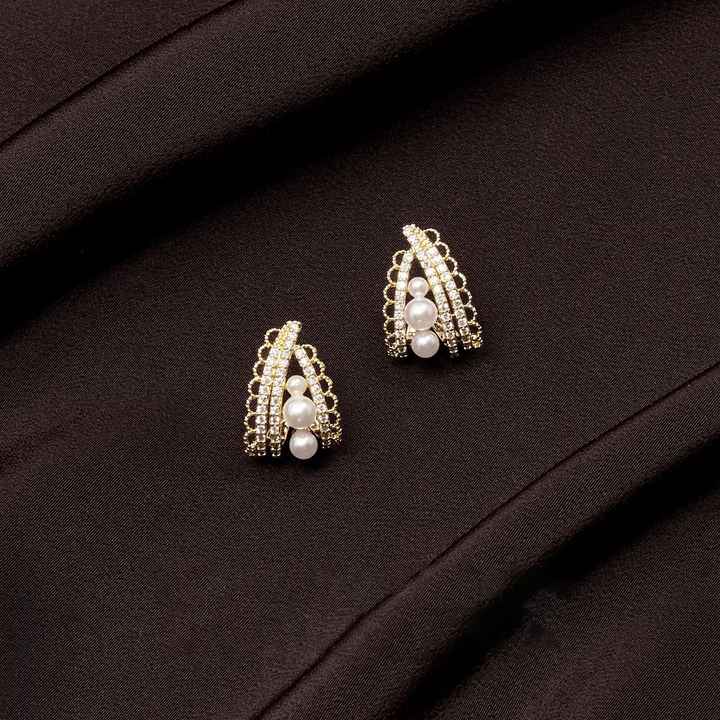 Necklace and earrings for women 