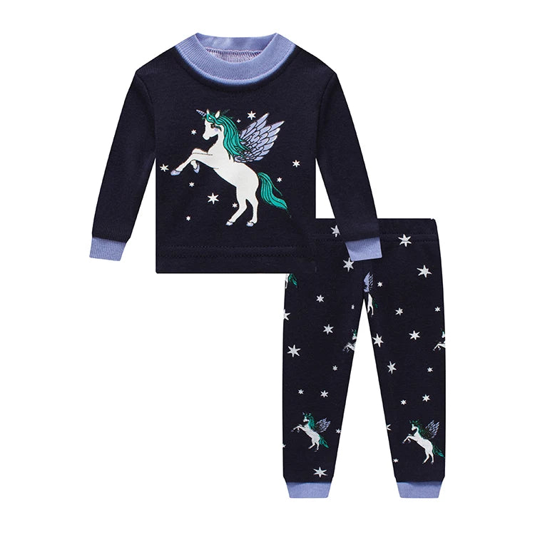 long-sleeved pajamas