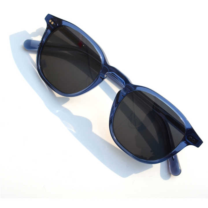 Sun Glasses in Blue and Pink Frames - نظارات شمسية نسائية
