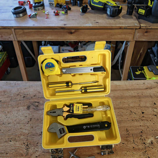 مجموعة أدوات من الفولاذ الكربوني متعددة الوظائف من 8 قطع لإصلاح المنزل DIY مع عبوة OEM قابلة للتخصيص 8-Piece Multifunctional Carbon Steel Tool Set for DIY Home Repair with Customizable OEM Packaging