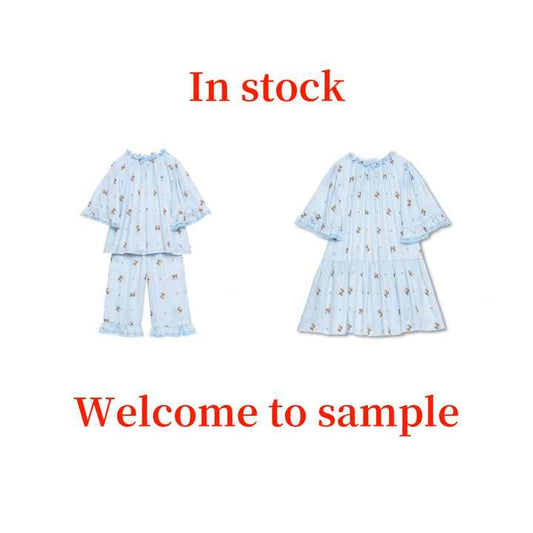Custom Print Baby Pyjamas Cotton Silk Print Dresses Two Piece Children Boutique Girls Sleepwear PJS Kids Pajamas Setsبيجامات أطفال مطبوعة حسب الطلب، فساتين مطبوعة من القطن والحرير، ملابس نوم بوتيك للبنات، طقم بيجامات للأطفال، قطعتين
