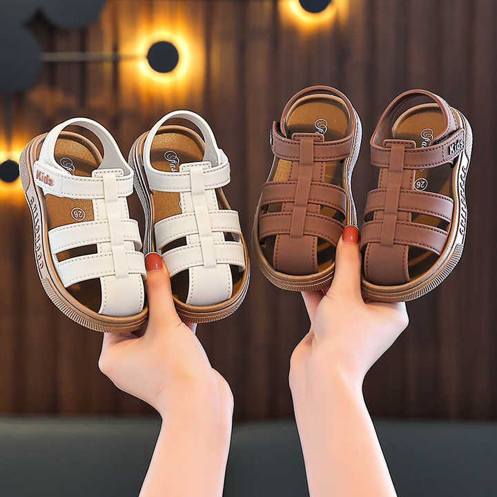 Girls' lightweight sandals 