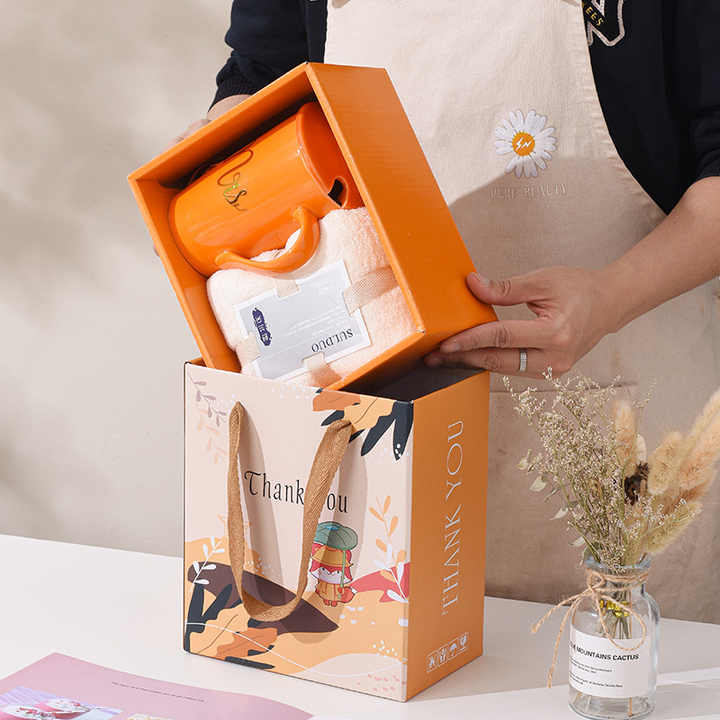 Valentine's Day Gifts, Ceramic Mugs and Towels 