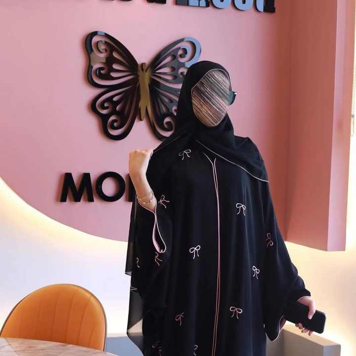 عباية سودا ازياء