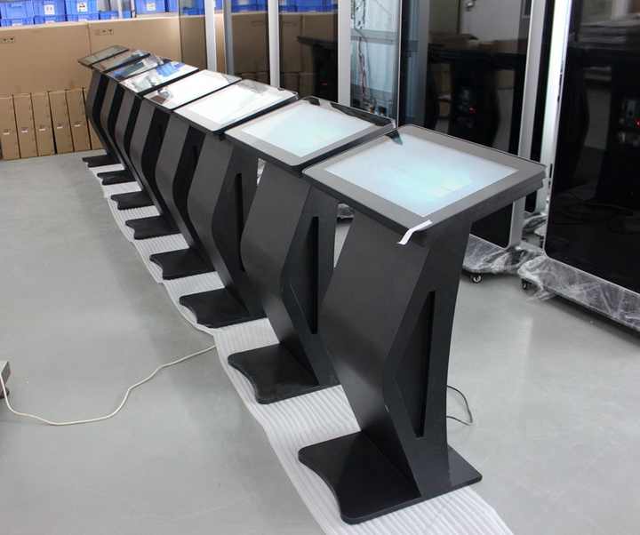 لعبة كمبيوتر فاخرة من الألومنيوم43'' Luxury Aluminum Pc Game