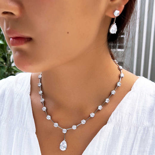 مجموعة مجوهرات و طقم