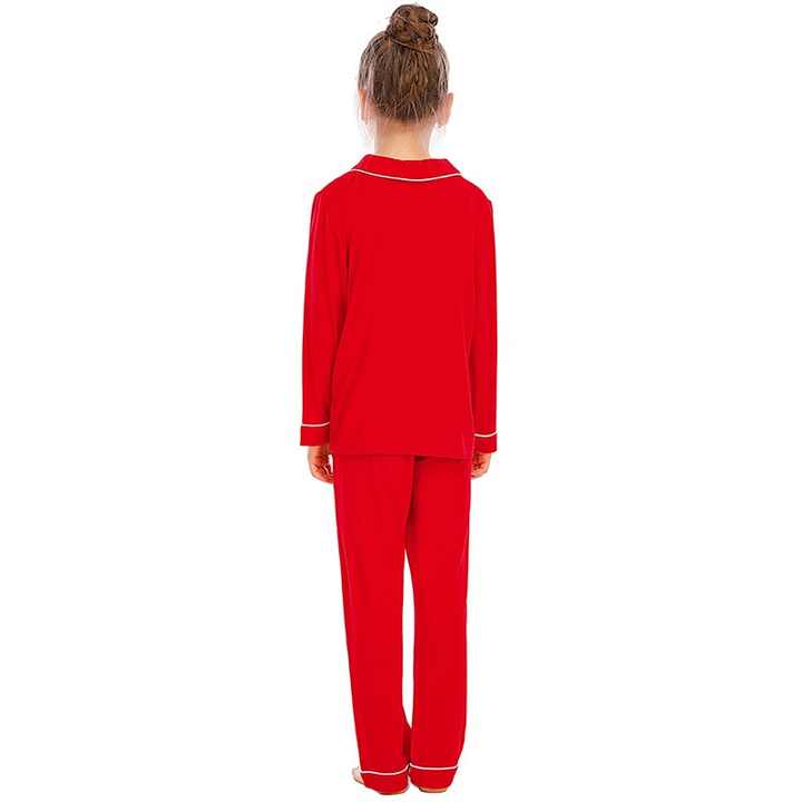 Red long-sleeved children's pajamas 