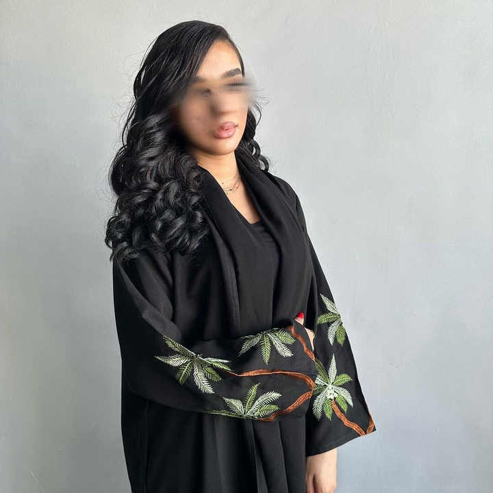 عبايات سودا انيقه و فاخره