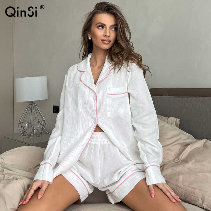Women's sleepwear 