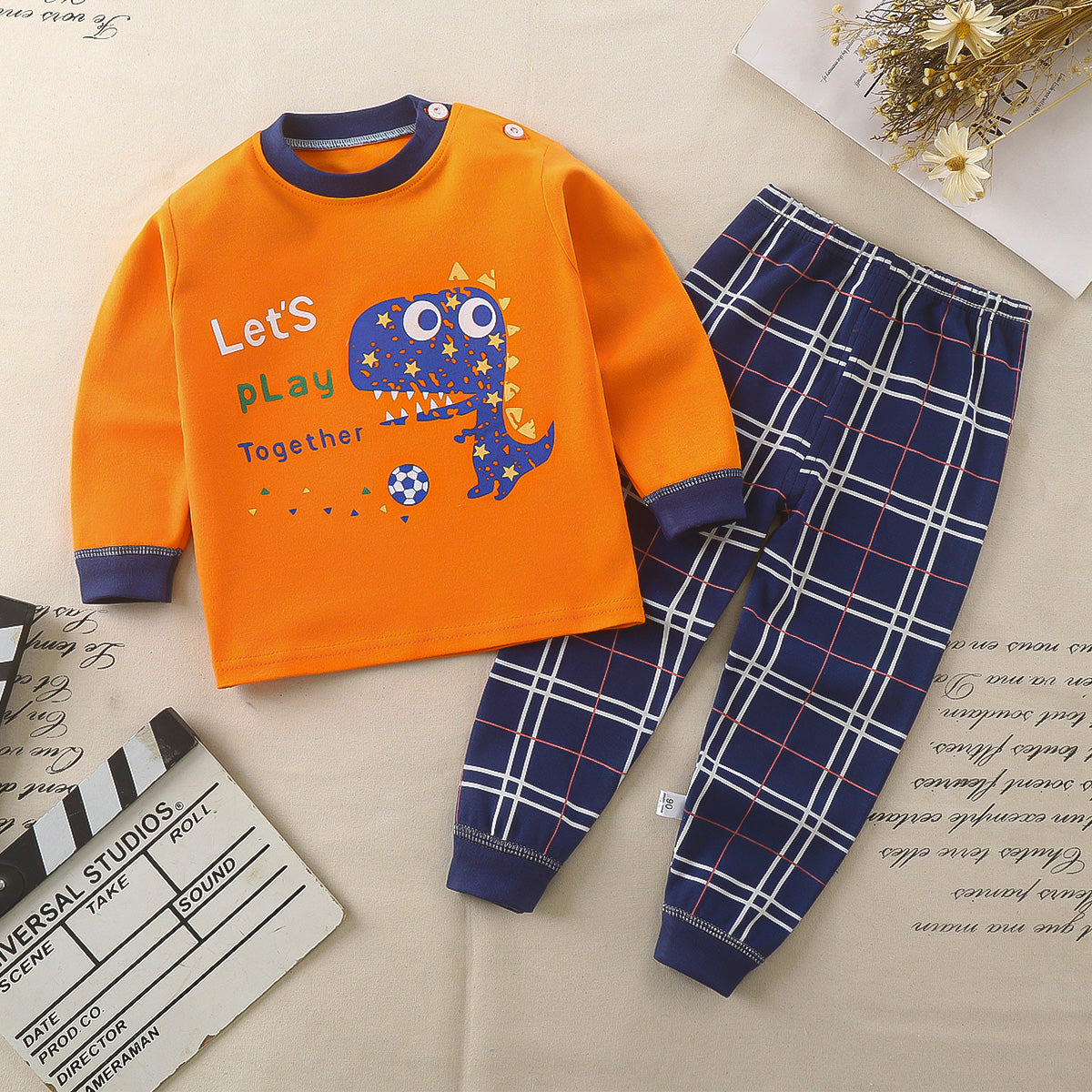 بيجامة كم طويل