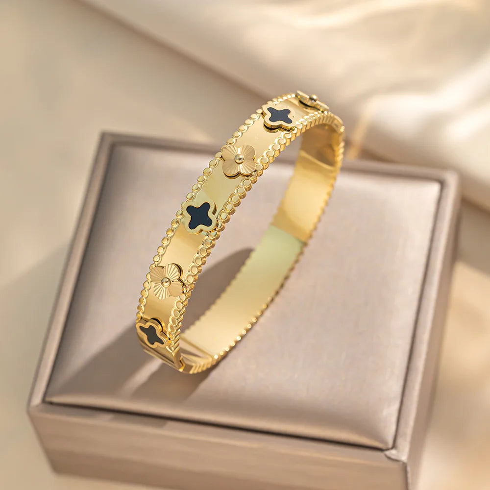 اسوار نسائي , Women's bracelet