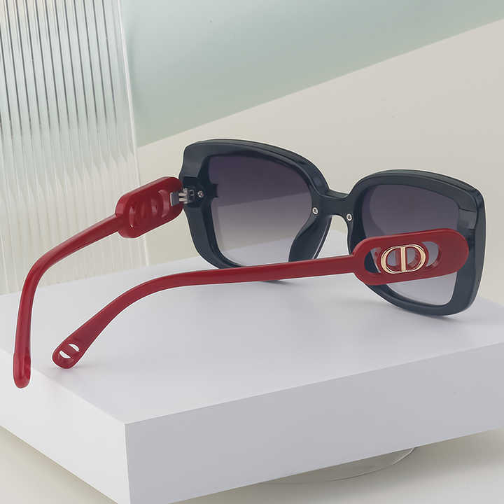 trendy square sunglasses 