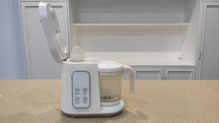 Food to feed the child 