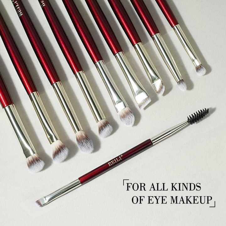 Luxury makeup brushes with red wooden handle 