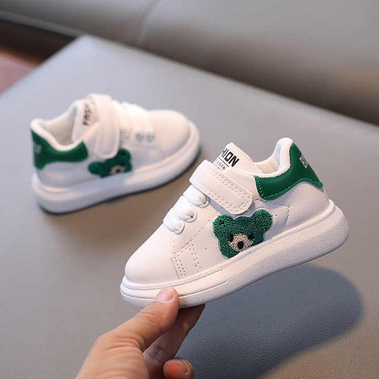 أحذية رياضية جديدة عالية الجودة  . New high quality sneakers