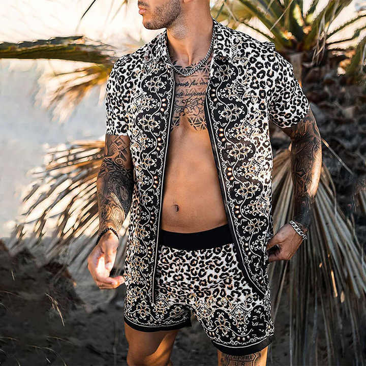 Men's casual T-shirt 