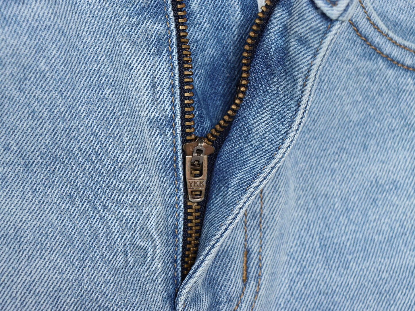 بنطلون نسائي