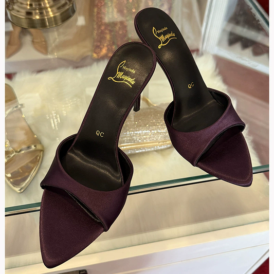 كعب نسائي طويل