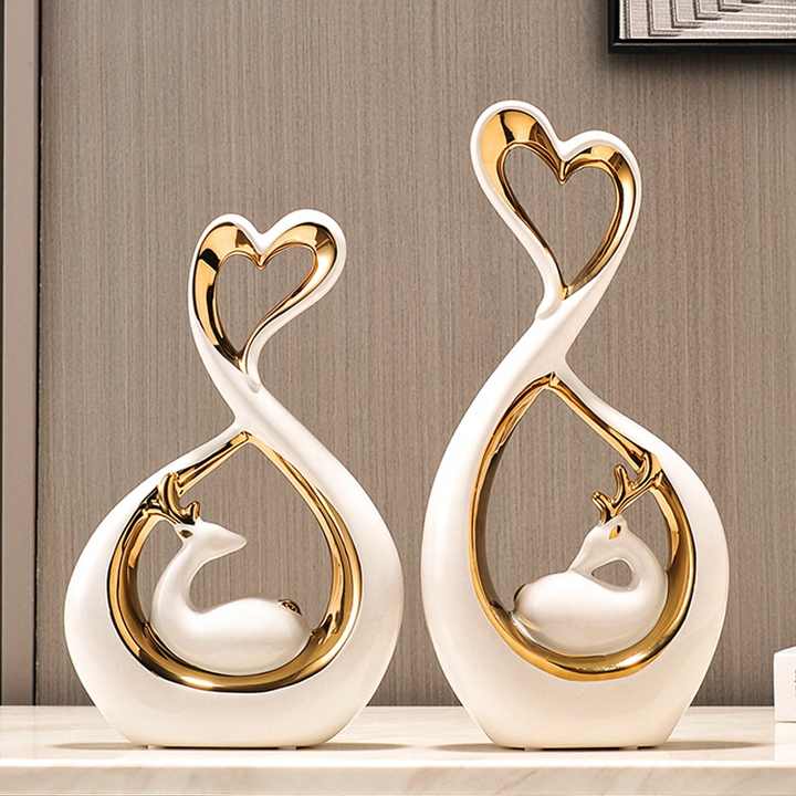 Simple modern style wine cabinet decorations at a price. 